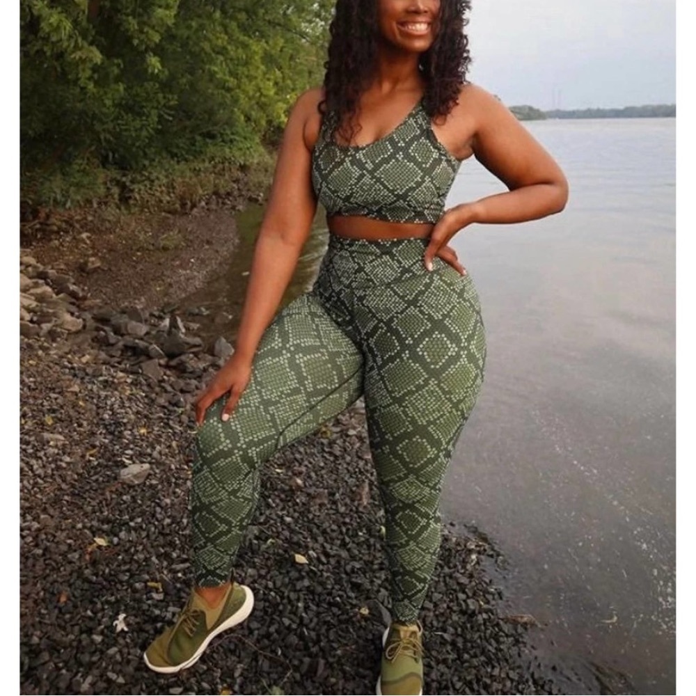 Balance Athletica Green Python Set Size M